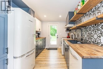 3566 Bayou Rd in Orillia, ON - Building Photo - Building Photo