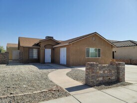9635 36th Ln in Yuma, AZ - Building Photo