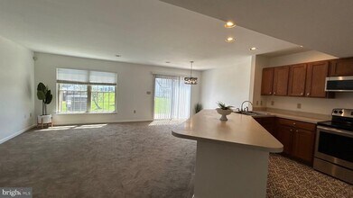 424 Waverly Woods Dr in Harrisburg, PA - Building Photo - Building Photo