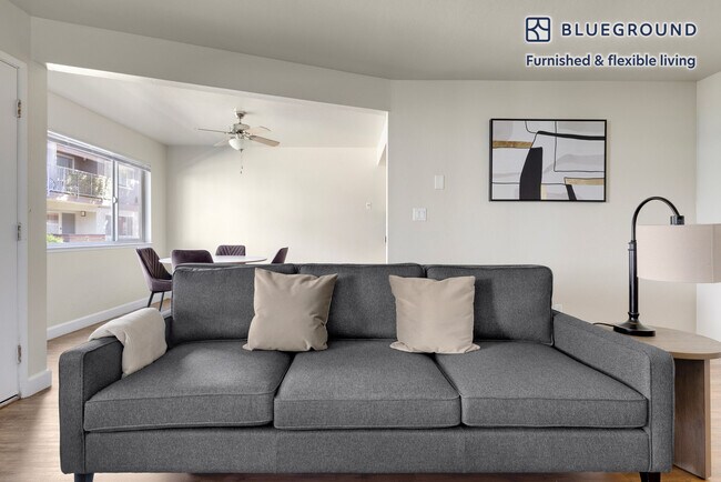 234 Escuela Ave in Mountain View, CA - Foto de edificio - Building Photo