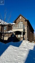 755 Elsley Ct in Milton, ON - Building Photo - Building Photo