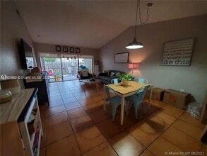 14927 SW 89th St in Miami, FL - Building Photo - Building Photo