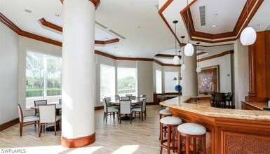 1060 Borghese Ln in Naples, FL - Building Photo - Building Photo