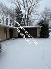 21520 Concord Ct in Southfield, MI - Building Photo - Building Photo