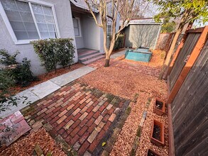 201 H St in Petaluma, CA - Building Photo - Building Photo