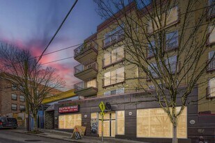 1711 E Olive Wy in Seattle, WA - Building Photo