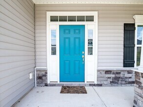 909 Needlerush Rd in Sneads Ferry, NC - Building Photo - Building Photo