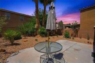 10389 Calypso Cave St in Las Vegas, NV - Building Photo - Building Photo