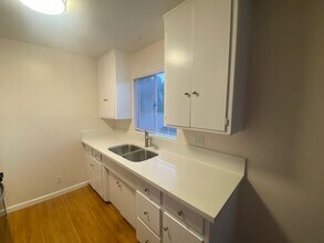 11822 Washington Pl in Los Angeles, CA - Foto de edificio - Building Photo