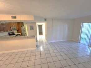 8560 SW 212th St, Unit 8560 in Cutler Bay, FL - Building Photo - Building Photo