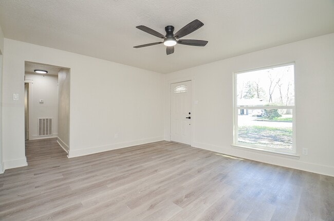 4434 McCleester Dr