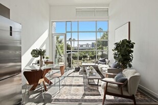 The Stanford West in Santa Monica, CA - Building Photo