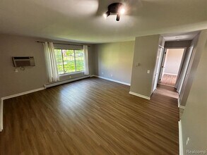 454 Romeo Rd in Rochester, MI - Building Photo - Building Photo