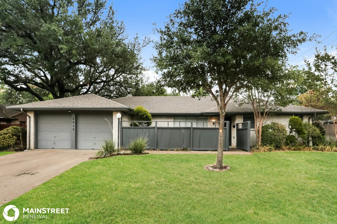 5213 South Dr in Fort Worth, TX - Building Photo