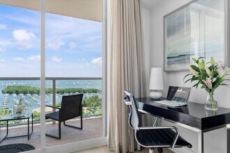 2889 McFarlane Rd in Miami, FL - Building Photo - Building Photo