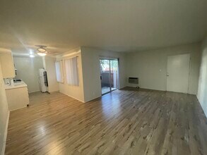 4477 Colbath Ave in Sherman Oaks, CA - Building Photo - Building Photo
