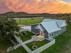 9 Maytum Pass in Boerne, TX - Building Photo - Building Photo
