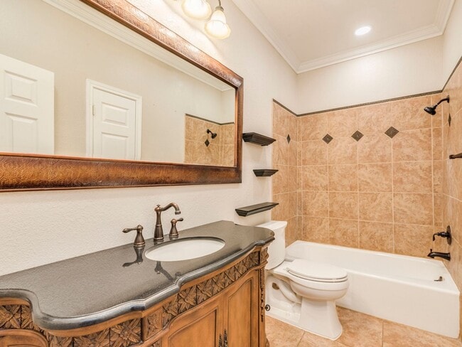 property at 808 Timber Trail