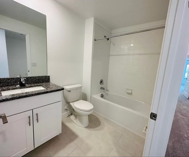 5199 Forum Blvd in Holiday, FL - Building Photo - Building Photo