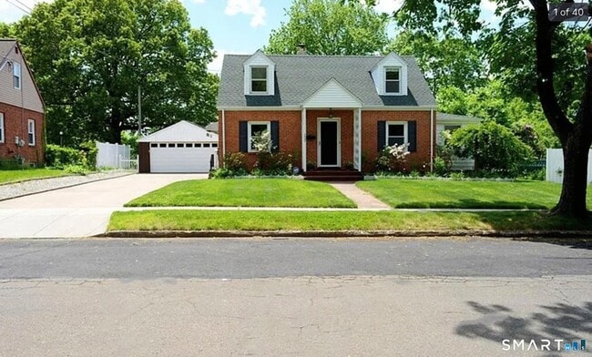 property at 122 Oberlin Rd