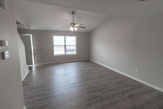 4305 Derby Ridge Dr in Columbia, MO - Building Photo - Building Photo