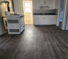 117 Cisco St in Southbridge, MA - Building Photo