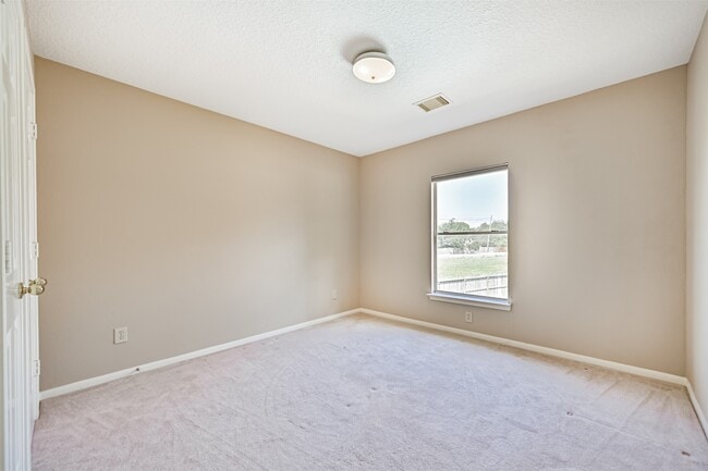 property at 4014 Ivywood Dr