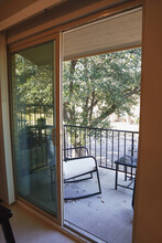 5826 Sandhurst Ln in Dallas, TX - Building Photo - Building Photo