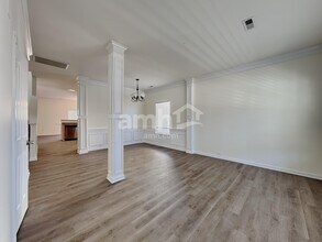 2590 Leighswood Dr in Winston-Salem, NC - Foto de edificio - Building Photo