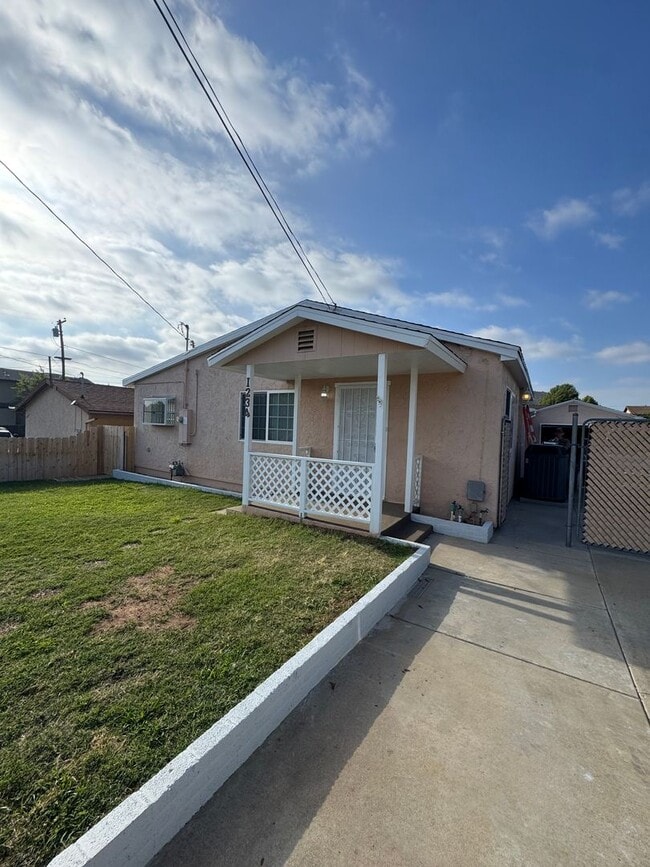 1234 Persimmon Ave in El Cajon, CA - Building Photo - Building Photo