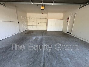 5115 W Pianosa Ave in Visalia, CA - Building Photo - Building Photo