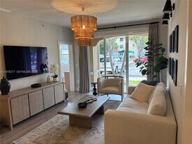 6700 NW 114th Ave in Doral, FL - Building Photo