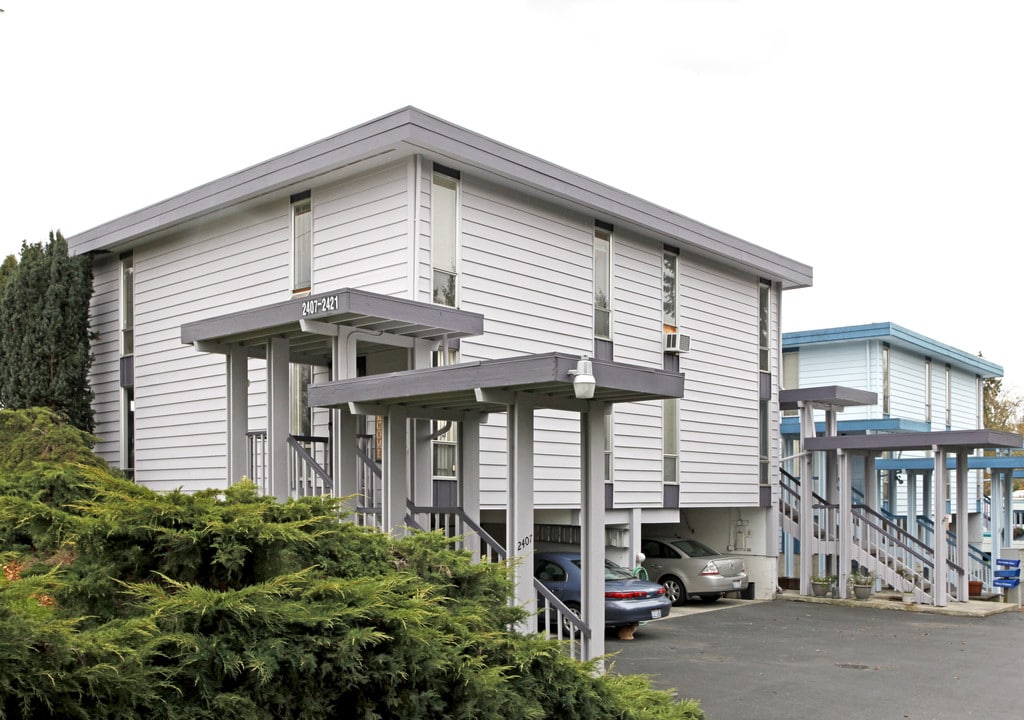 Western Terrace in Edgewood, WA - Building Photo