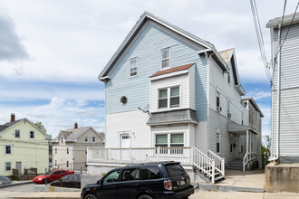 24-28 Paradis Ave in Woonsocket, RI - Building Photo - Building Photo