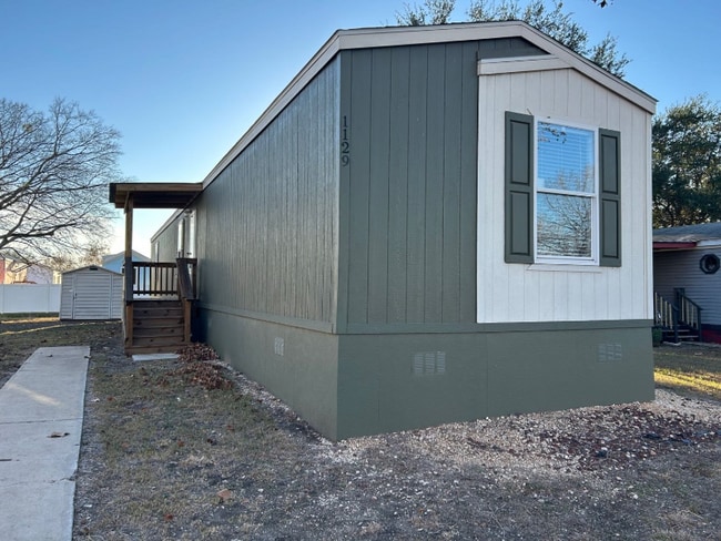 1129 Morning Glory Cir