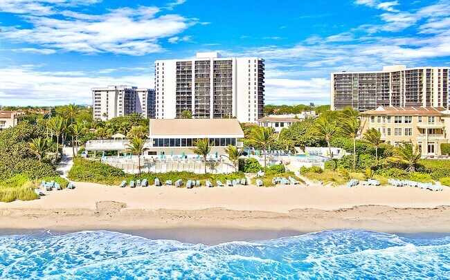 4748 S Ocean Blvd in Highland Beach, FL - Building Photo - Building Photo