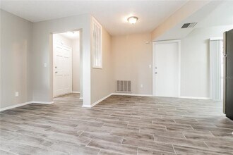 12281 Eldon Dr in Largo, FL - Building Photo - Building Photo