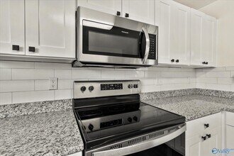 223 Dormont Dr NE in Huntsville, AL - Building Photo - Building Photo