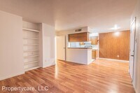 12905 Woodforest Blvd photo'