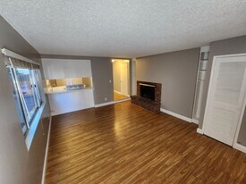 2010 18th St in Sacramento, CA - Building Photo