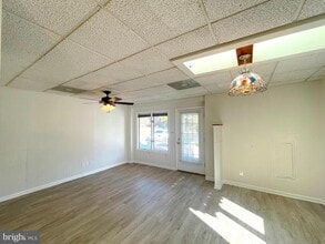 22322 Greenview Pkwy in California, MD - Building Photo - Building Photo