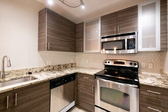 64 Isle of Venice Dr, Unit 26 in Fort Lauderdale, FL - Foto de edificio - Building Photo