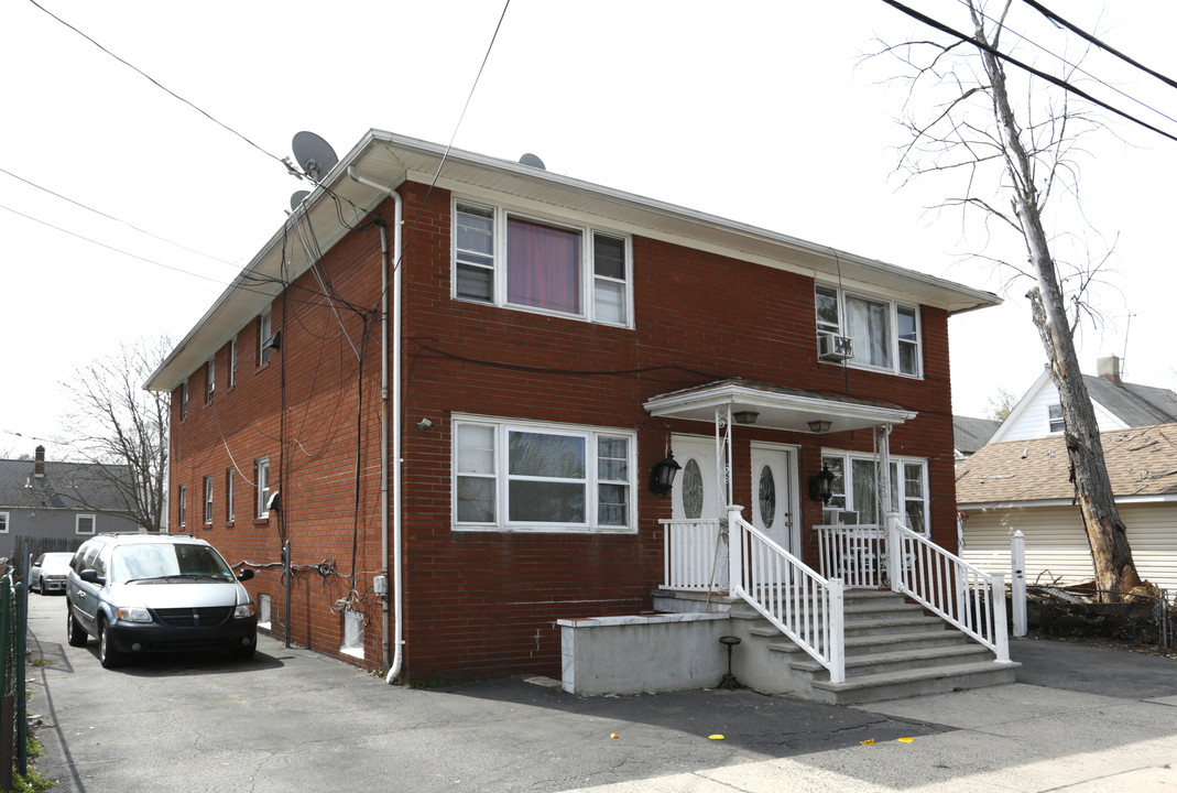 30 Howard St in New Brunswick, NJ - Building Photo