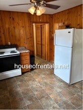407 Prosperity St in Carterville, IL - Foto de edificio - Building Photo