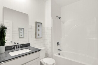 11813 Marling Wy in Indianapolis, IN - Building Photo - Building Photo