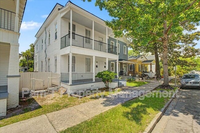 property at 615 W 39th St