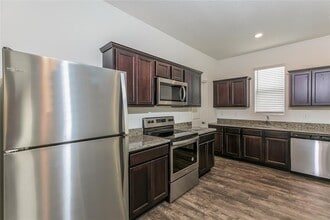 194 Hidden Lk Lp in Haines City, FL - Building Photo - Building Photo