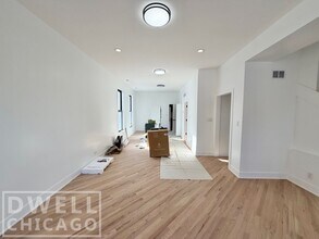 916 N Noble St, Unit PH in Chicago, IL - Building Photo - Building Photo