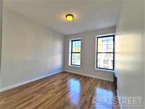 432 Rogers Ave in Brooklyn, NY - Building Photo - Floor Plan