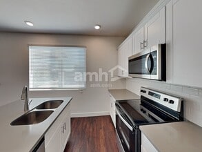 8971 N 171st Dr in Waddell, AZ - Building Photo - Building Photo